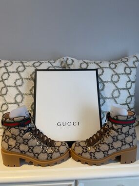 Gucci GG Logo Wool Hiking Boots in Beige and Brown